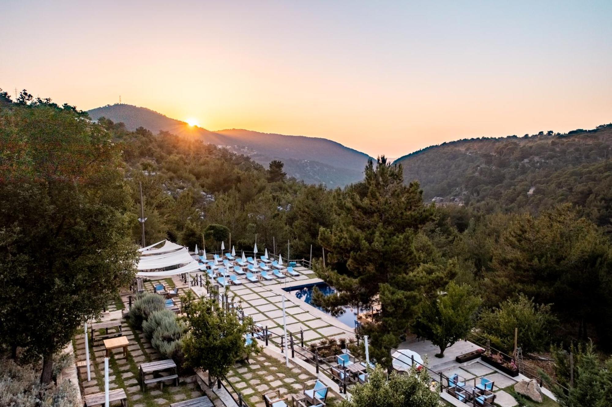 Blue Jay Valley Jezzîne Екстериор снимка